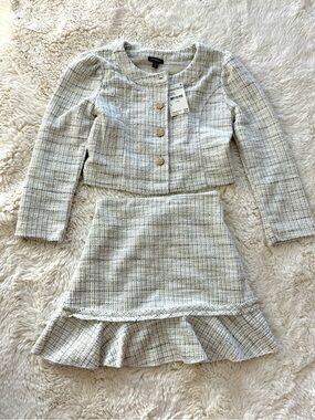 Zunie White and Black Tweed Jacket Set with Decorative Buttons
